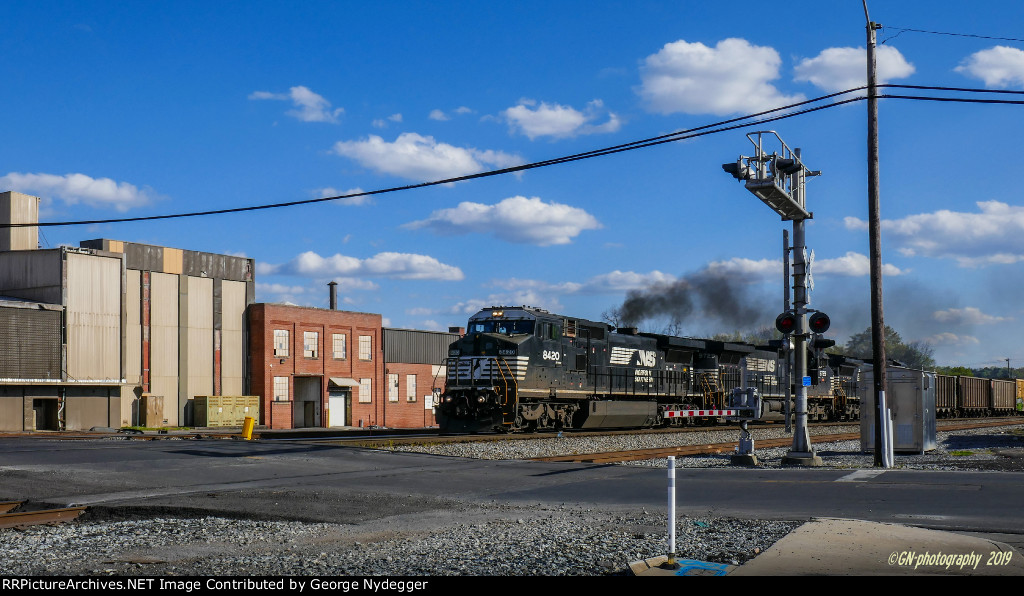 NS 8420, a heavy smoker
